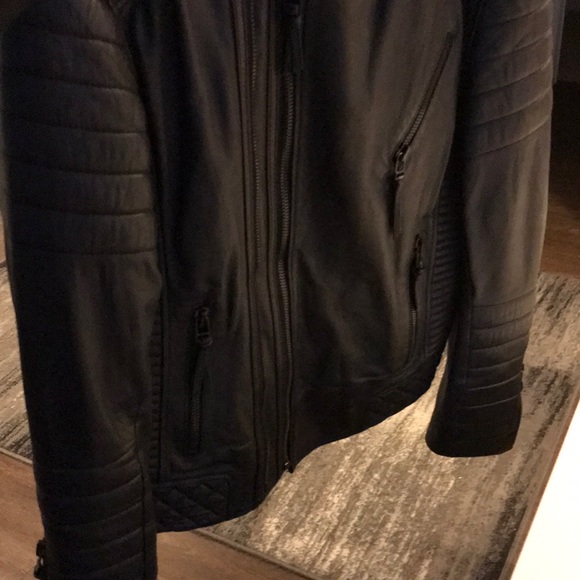 Leather Jacket - Picture 4 of 4